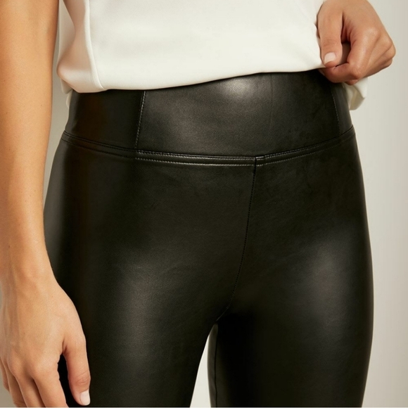 RW&CO High Waisted Rise Black Faux Leather Leggings Tights Pants Stretchy Career - Picture 3 of 12